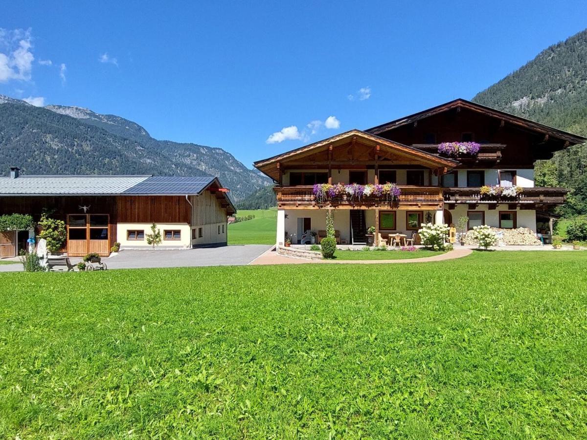 Apartment in Saalfelden am Steinernen Meer with terrace Exterior foto
