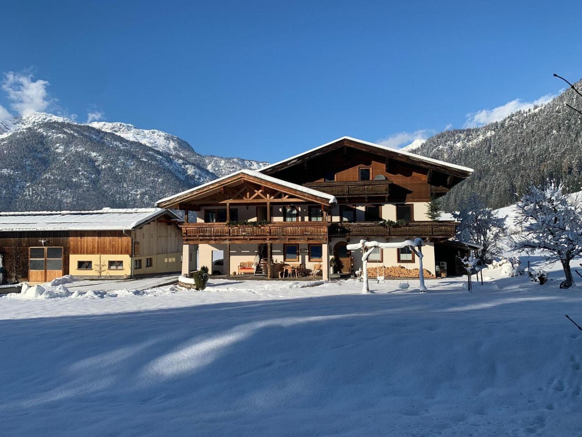 Apartment in Saalfelden am Steinernen Meer with terrace Exterior foto